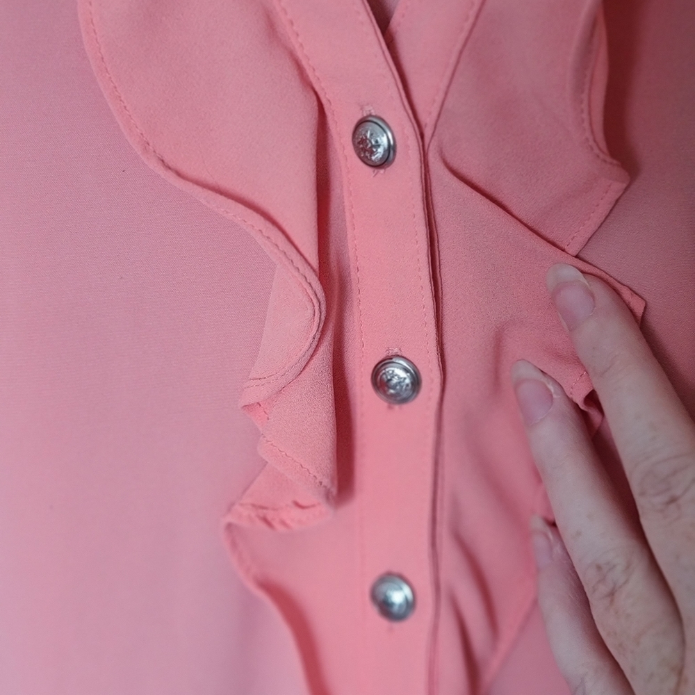 WHBM Blouse - Picture 3 of 6